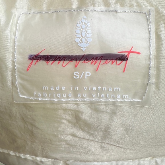 Free People Patricia Packable Poncho Puffer - Picture 4 of 7